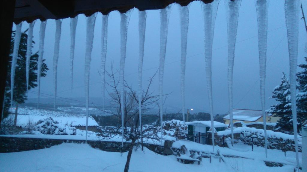 Hotel Rural La Dehesilla Barajas de Gredos ภายนอก รูปภาพ