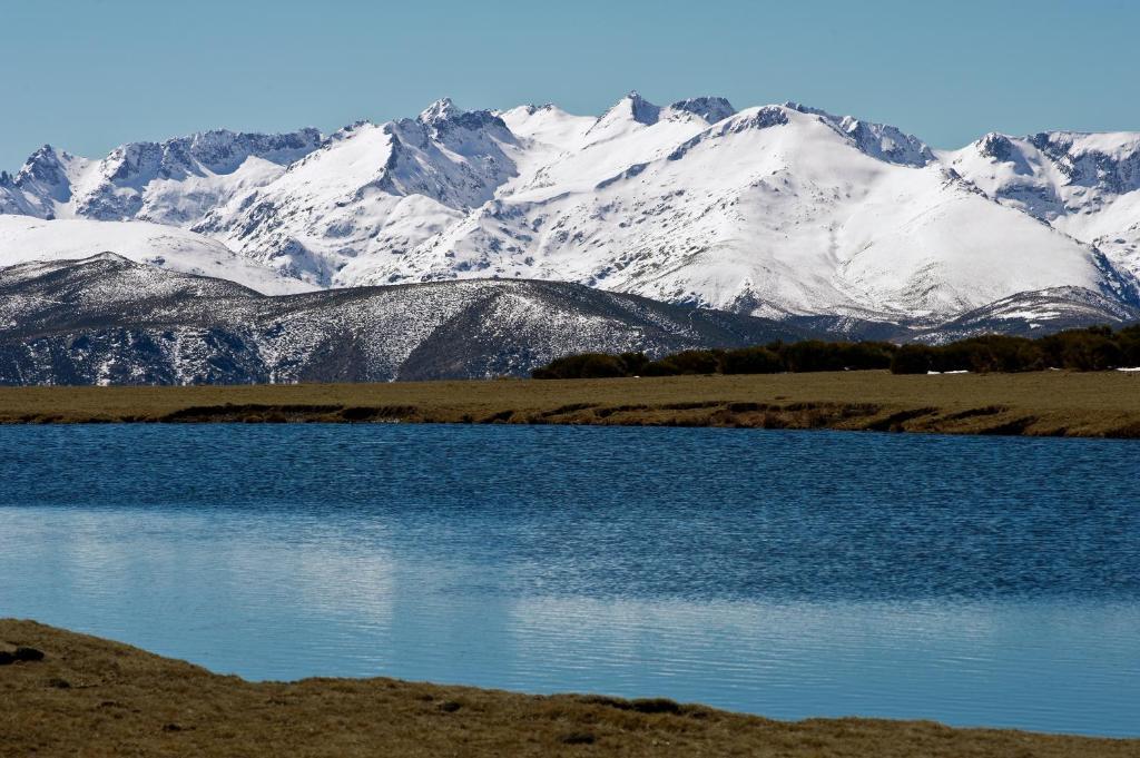 Hotel Rural La Dehesilla Barajas de Gredos ภายนอก รูปภาพ